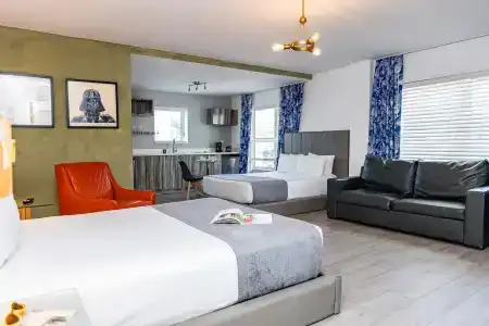 Beachside All Suites - 4