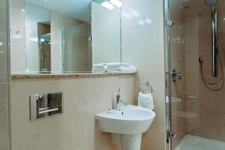 Crowne Plaza Bratislava, An Ihg - 73