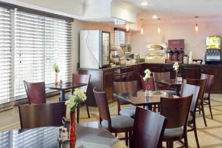 Best Western Plus Marina Shores - 25