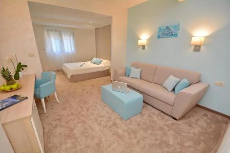 Hermes Budva - 220