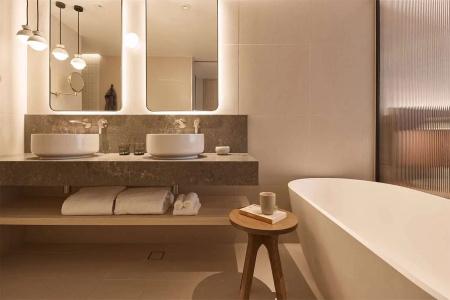 Rydges - 10