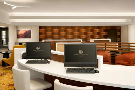 DoubleTree Suites by Hilton Phoenix - 3