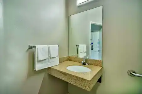 Studio 6-Bakersfield, CA - 5