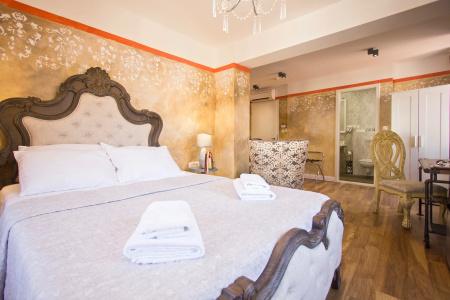 Plaza Marchi Old Town - Mag Quaint & Elegant Boutiques - 4