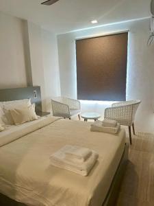 Avyanna Gulhi Beach - 75