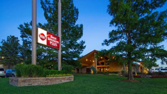 Best Western Plus Saddleback Inn and Conference Center - 33