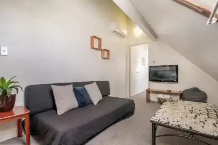 Byron Central - 30