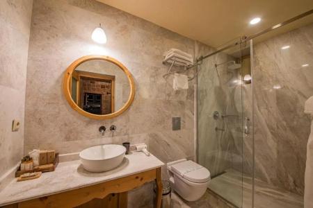 Luxury Cratus Stone Palace - 31