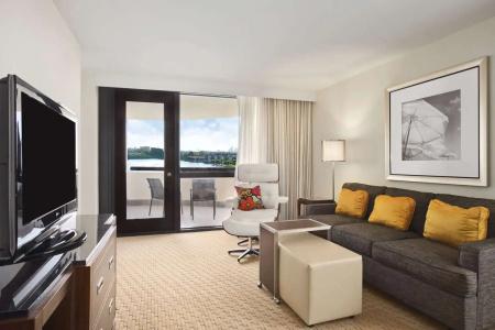 Hilton Miami Airport Blue Lagoon - 37