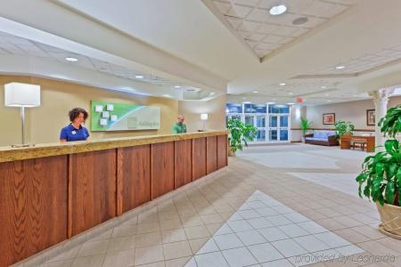 Holiday Inn & Suites, An Ihg - 18
