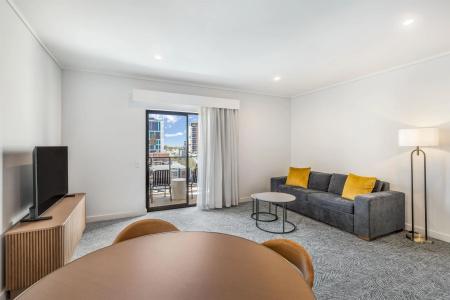 Adina Apartment Barrack Plaza - 2