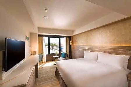 DoubleTree by Hilton Okinawa Chatan Resort - 41