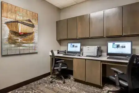 Hampton Inn West - 1