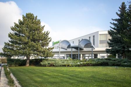 Holiday Inn - 23