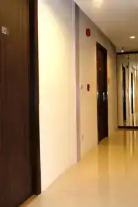 Nantra Silom - 14