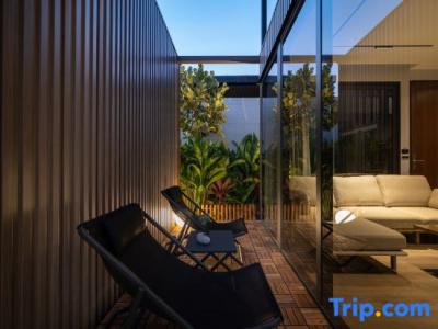 Shan Villas Sukhumvit - 180