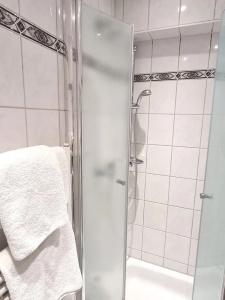 Adler Frankfurt - 49