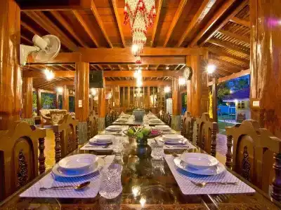 Bueng Bua Thong - 19