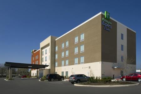 Holiday Inn Express & Suites, an IHG - 22