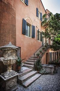 Truly Verona - 20