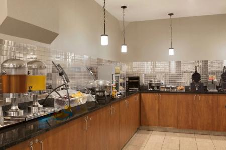 Best Western Plus Peppertree Airport Inn - 30