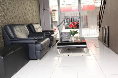 The Chic Boutique - 0