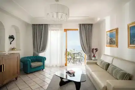 Eden Roc Suites - 184