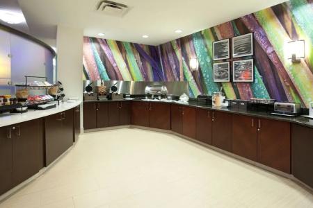 SpringHill Suites Portland Airport - 18