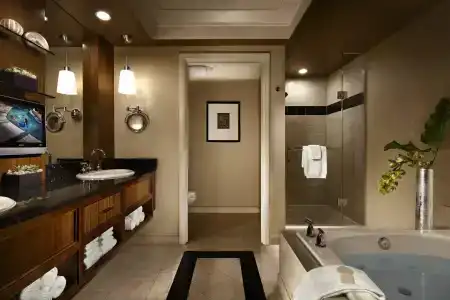 Mandalay Bay - 7