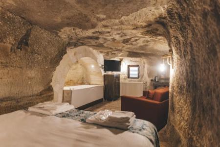 Tale Cave In - 130