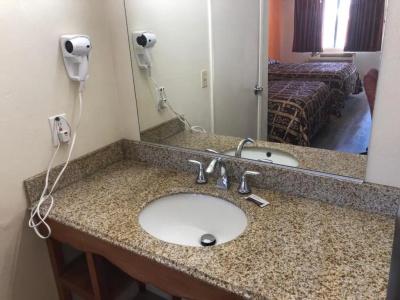 Anaheim National Inn - 66