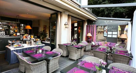 La Place Boutique - 1