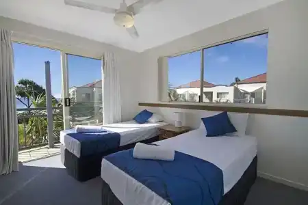 Golden Riviera Absolute Beachfront - 92