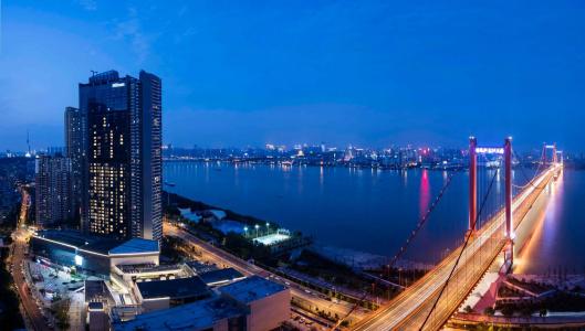Hilton Wuhan Riverside - 23