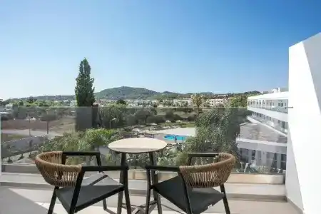 Vanik Suites - 25