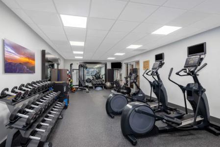 Hilton Garden Inn/Journal Center - 23