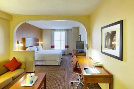 Four Points by Sheraton/Pineville - 3