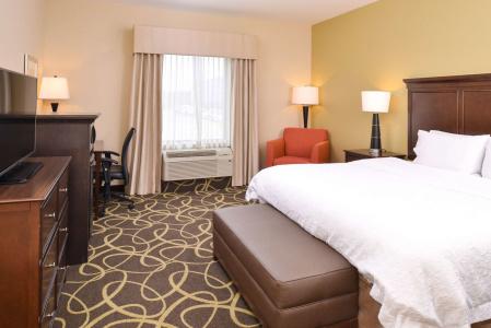 Hampton Inn Midtown-Aksarben - 18