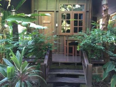 Ruean Mai Chai Khlong - 77