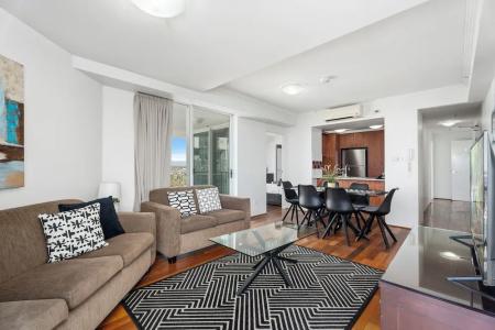 Crystal Bay On The Broadwater - 221