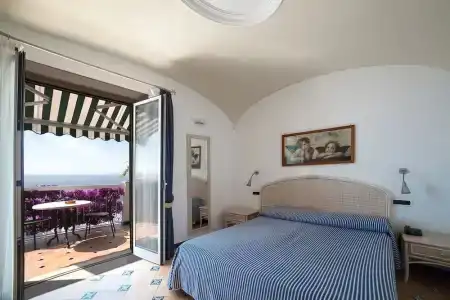 Bellevue Suite - 10