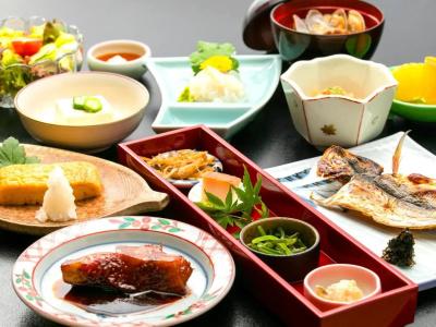 Atami Onsen Yamaki Ryokan - 33