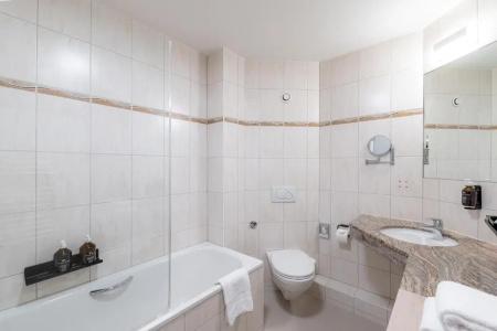 Victoria & Residence - 41