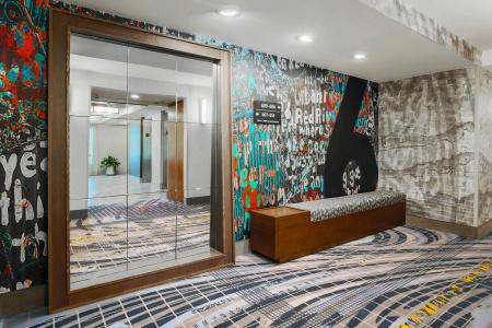 Hampton Inn & Suites Austin-Downtown/Convention Center - 2