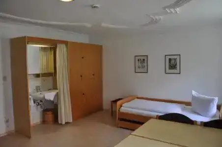 Katholische Akademie - 22