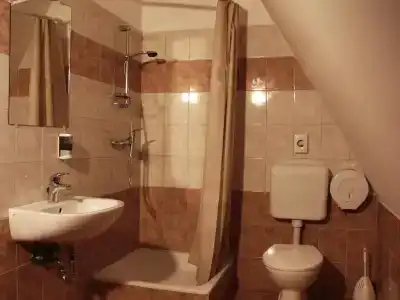 Kádárta Vendéglő Panzió - 16