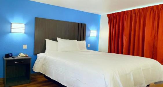 SureStay Plus by Best Western East - 65