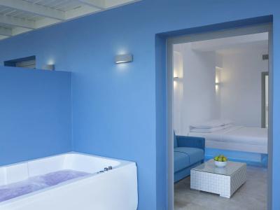 Aurora Luxury Suites - 5