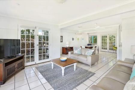 Coral Beach Noosa - 91