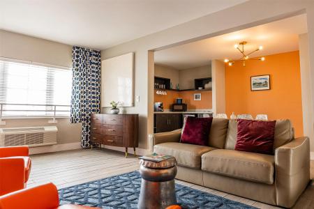 Oceanside and Suites - 2